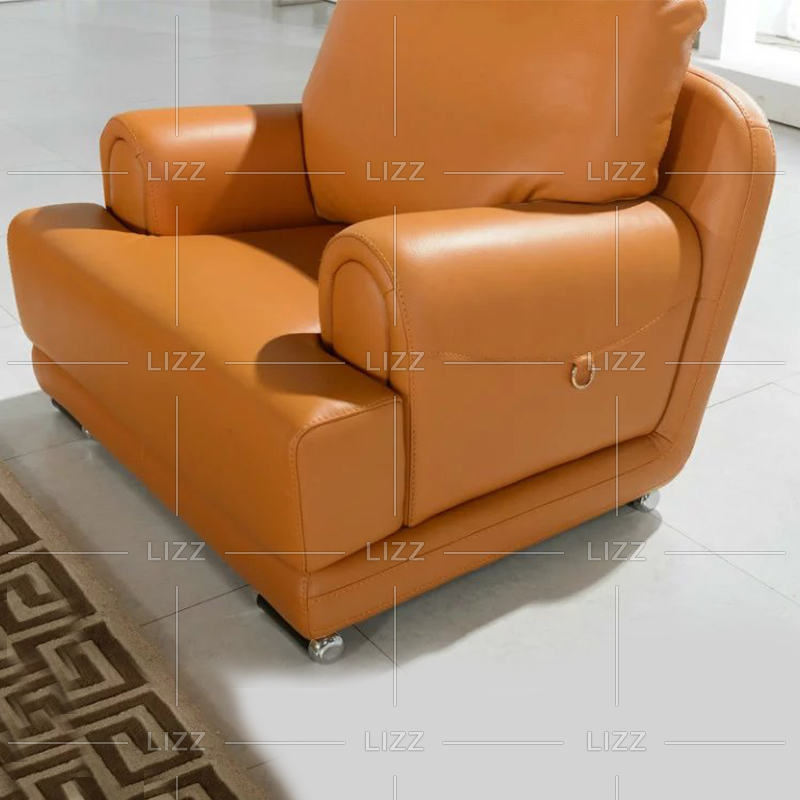 Comodo divano da salotto minimalista in pelle