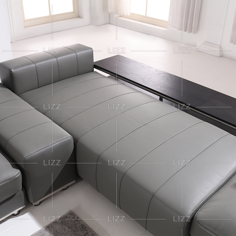 Comodo divano componibile da soggiorno in pelle